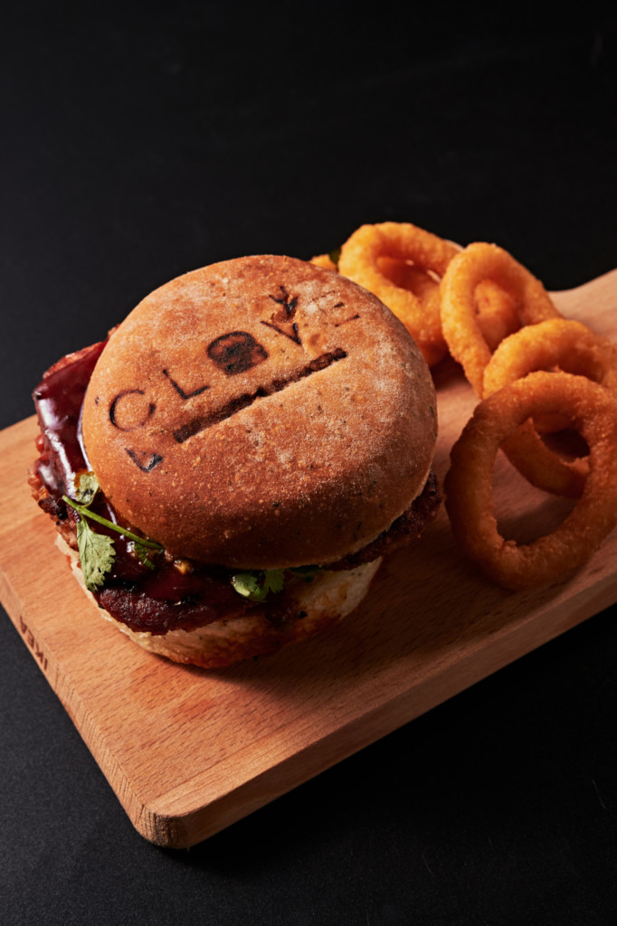 OmniMeat Luncheon Burger