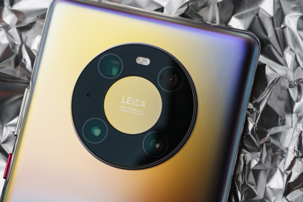Huawei Mate 40 Pro: Space Ring Design