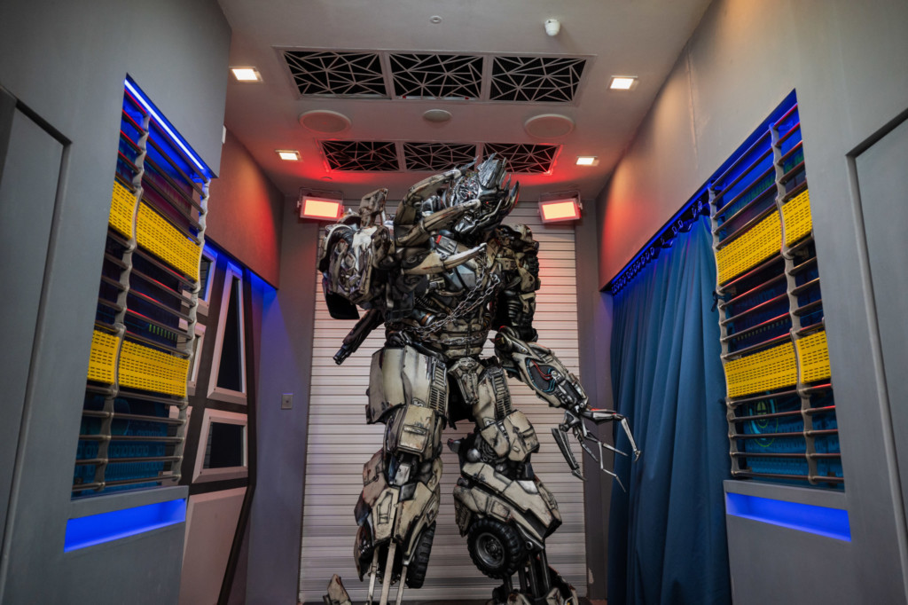 Universal Studios Singapore: Megatron