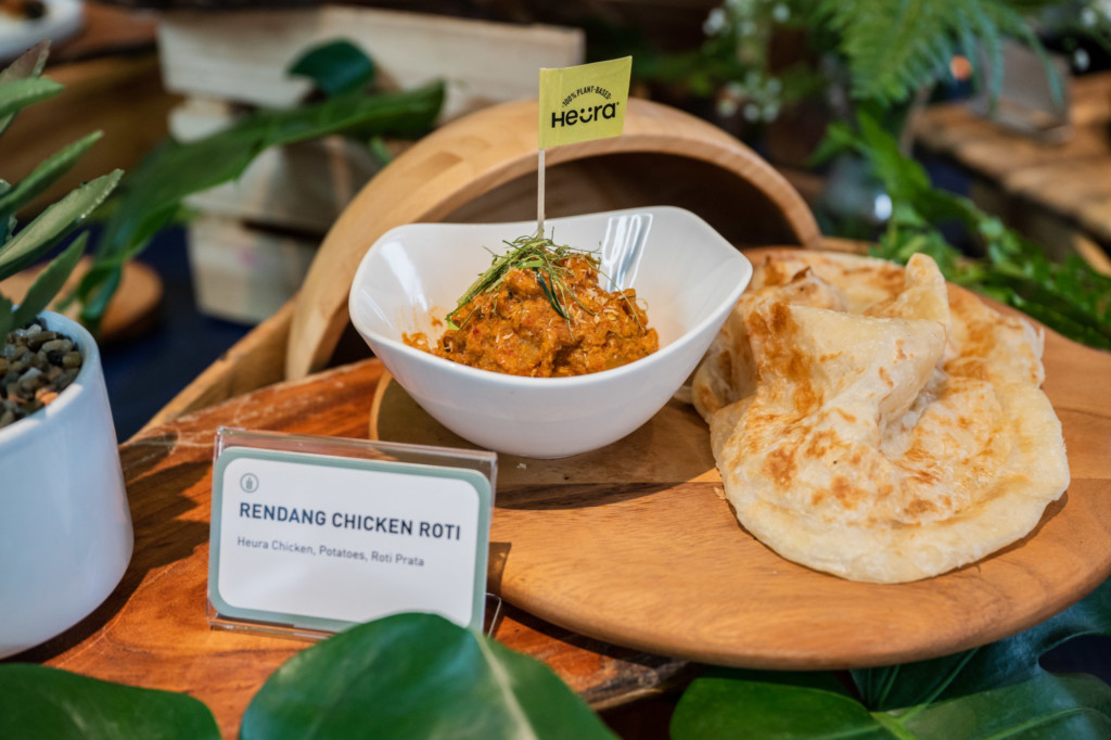 Green Common: Rendang Chicken Roti