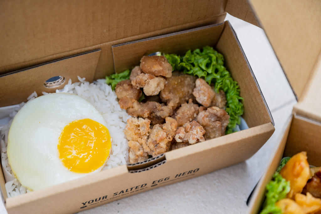 Xian Dan Chao Ren: Chicken with Rice combo