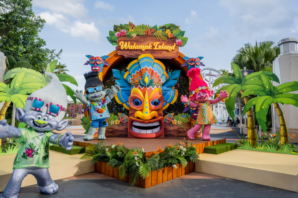Resort World Sentosa Tropical Thrills King Kaluha