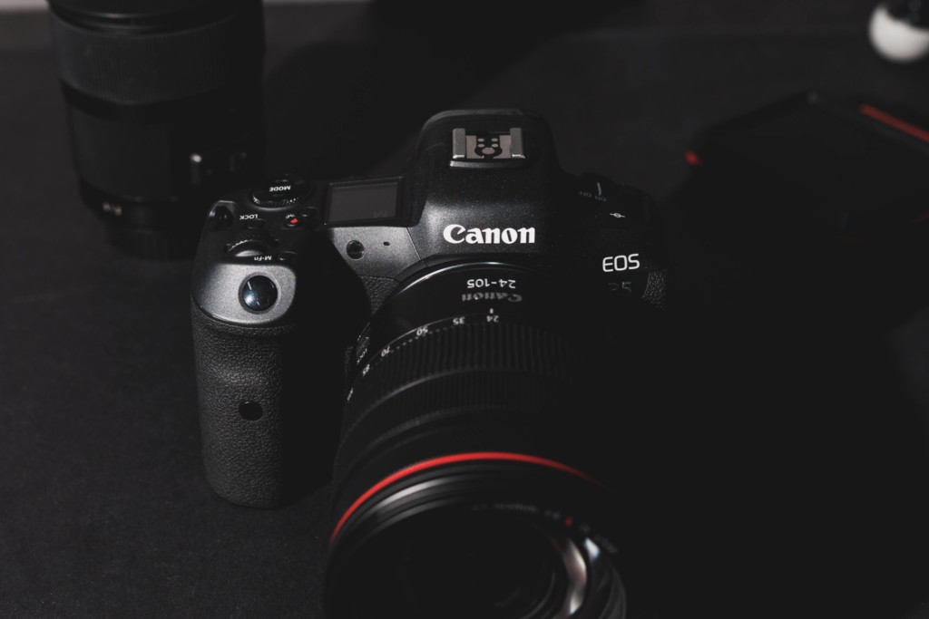 Canon EOS R5 Review: Button Placement