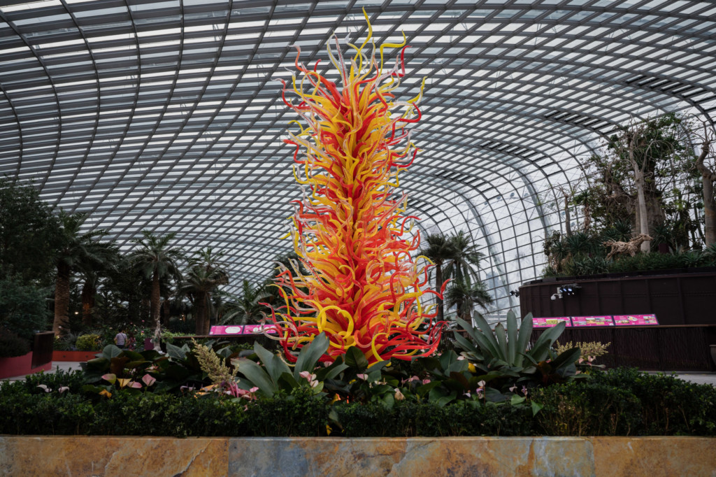 Dave Chihuly- Glass In Bloom: Coral Tower