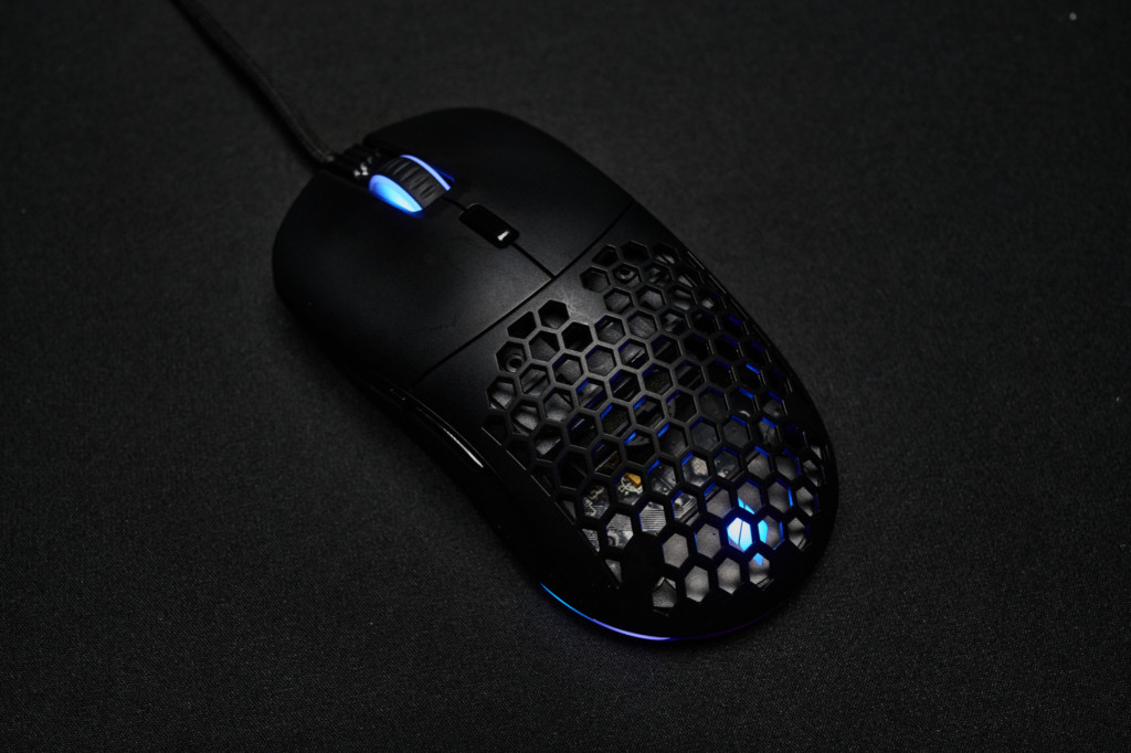 SuperSupersolid Gemini One: RGBsolid Gemini One: Honeycomb plate
