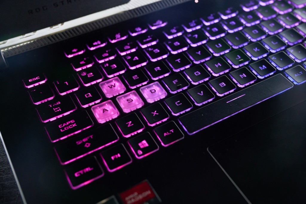 ASUS Strix G15 Advantage Edition: Keyboard