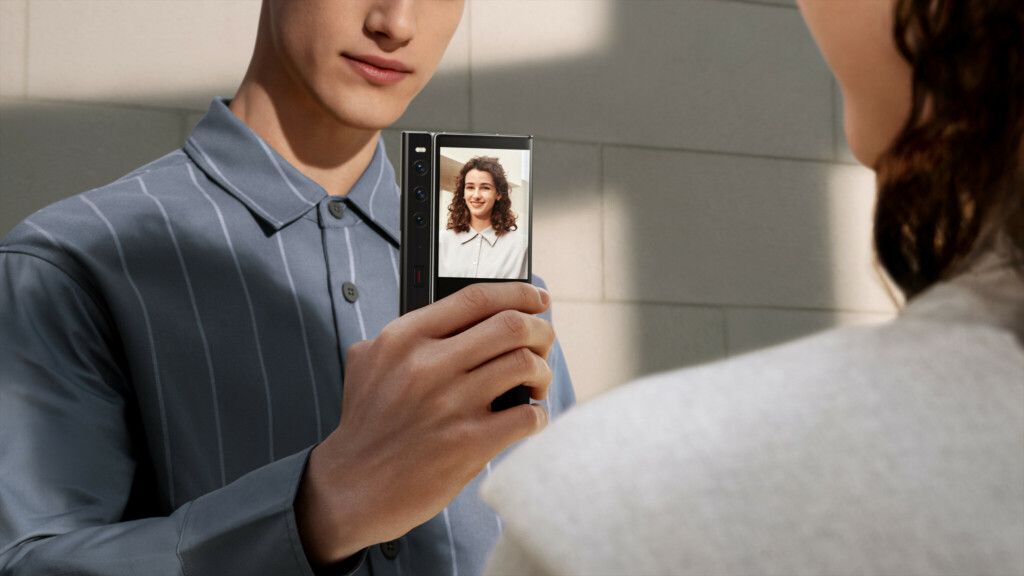 Tech Bytes May 2022: Huawei Mate X 2