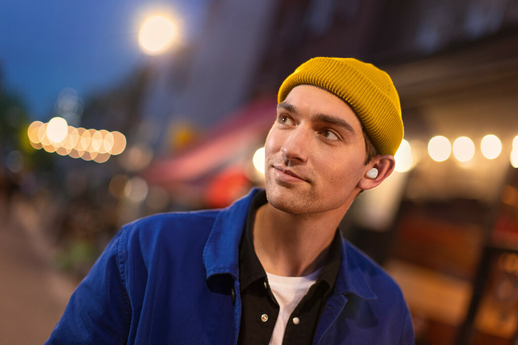 Jabra Elite 5 Earbuds: Lifestyle