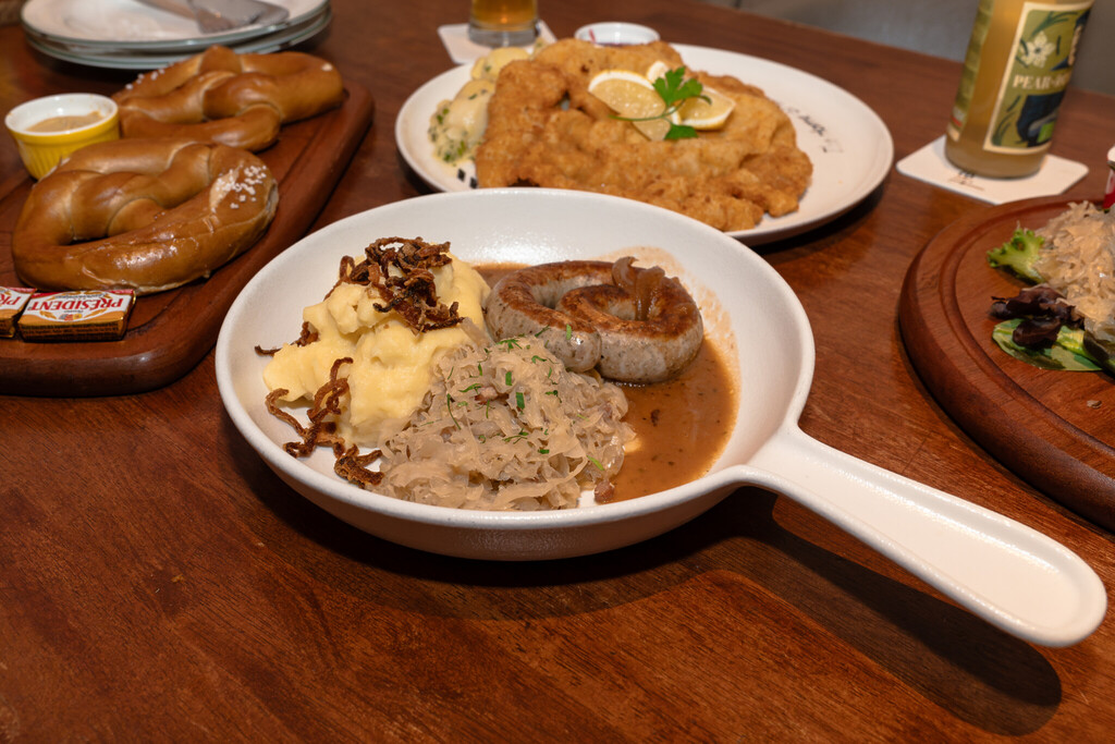 Brotzeit New Menu Thüringer Rostbratwurst