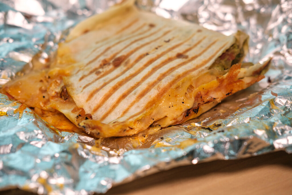 Guzman y Gomez Laksa Barramundi: Quesadilla Plus