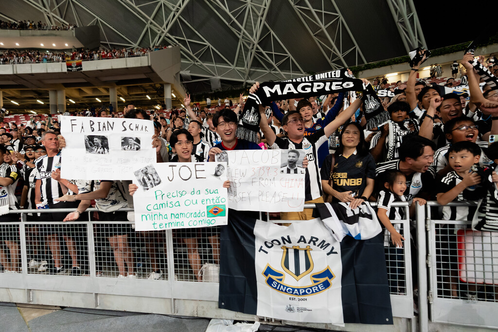 Arsenal vs Newcastle: Newcastle Fans