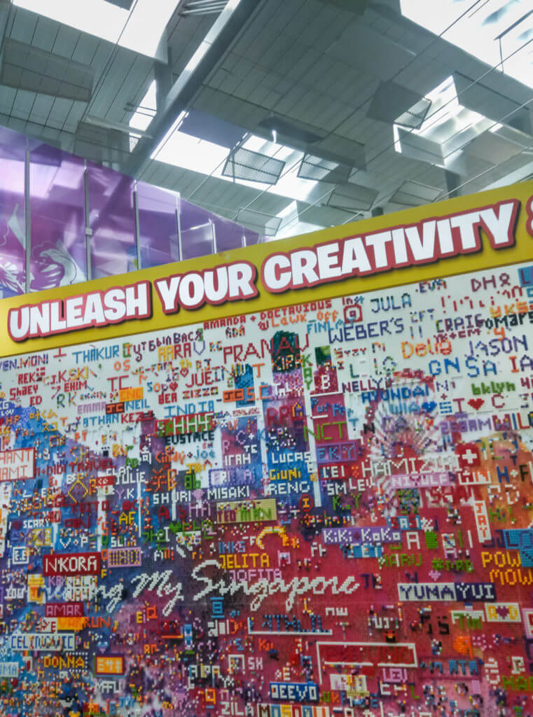 LEGO Pop-Up: Mural