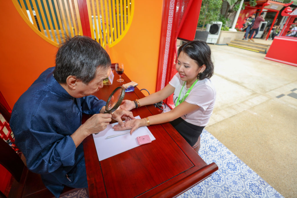 CNY Guide 2019: Fortune Reading
