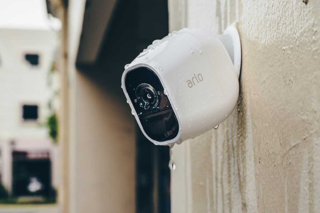 Arlo Pro 2: Versatility