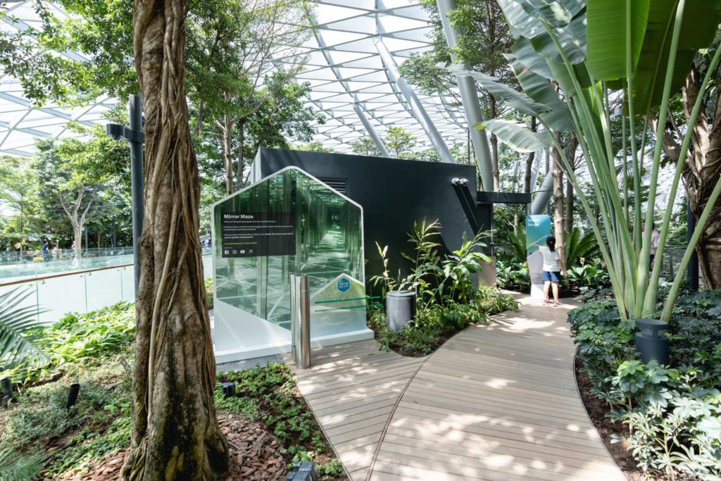 Jewel Changi - Mirror maze