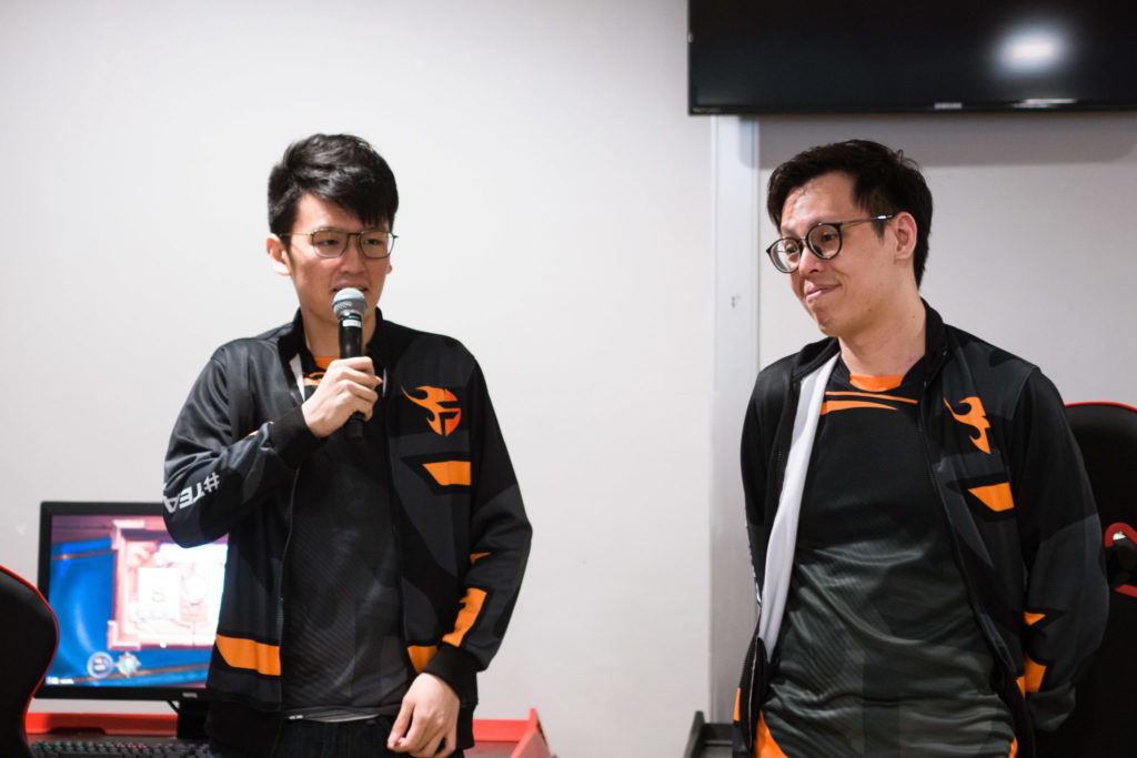 esports facility - team flash memebers1