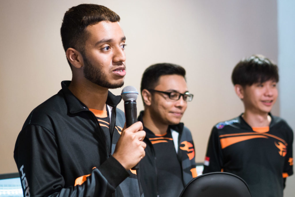 esports facility - team flash members2