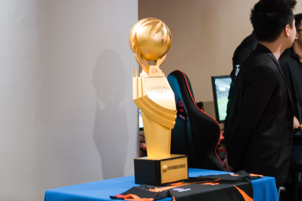 esports facility - team flash trophy