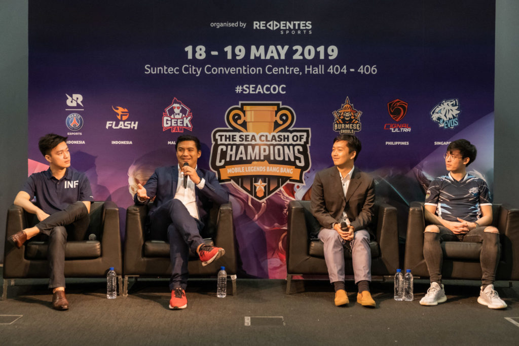 SEACOC organizer and Mobile Legends top players on stage