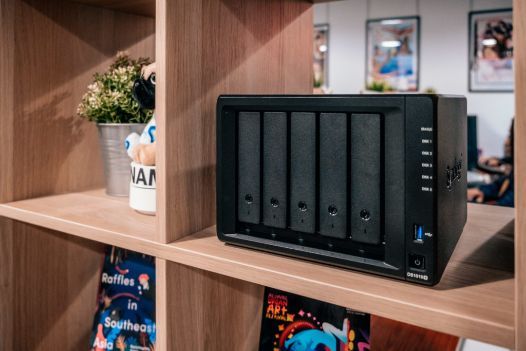 Synology DiskStation DS1019+ Review - Diskstation front shot