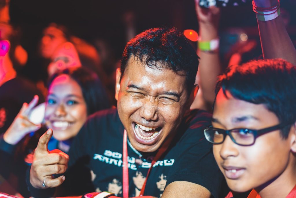 LOUDNESS Live - fans having a blast at the concert