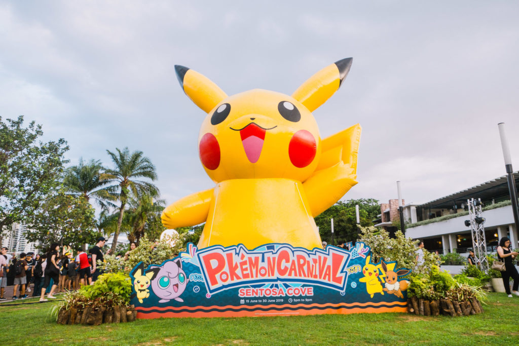 Pokemon Carnival - Pikachu inflatable