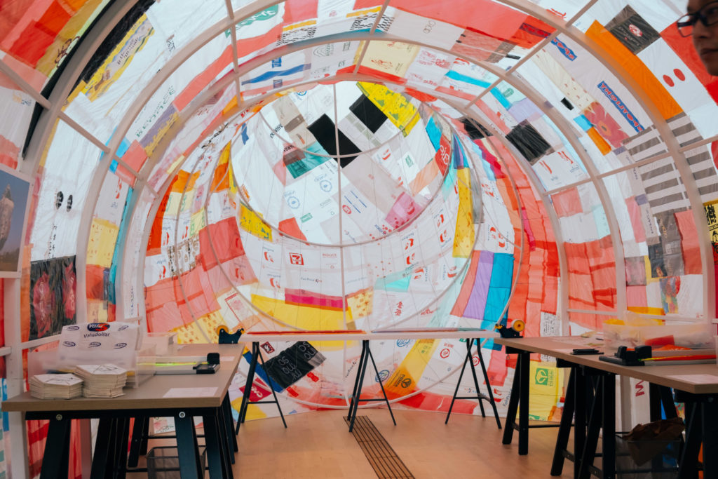 Floating Utopias - Museo Aero Solar_workshop area