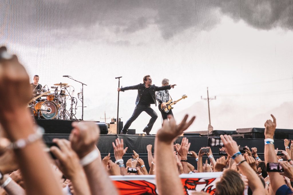 U2 - Joshua Tree tour live (audience view)