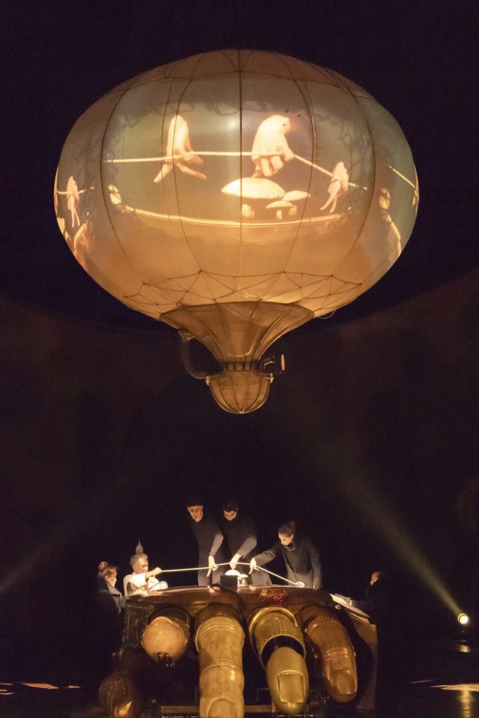 KURIOS - Theatre Of Hands