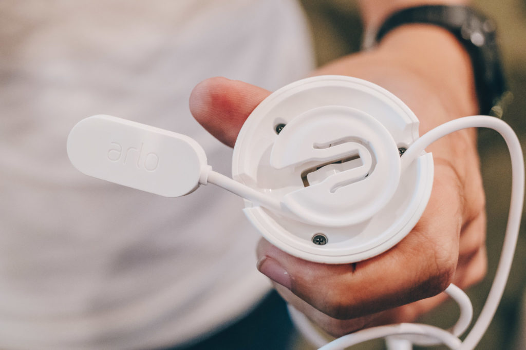 Arlo Ultra Cable Management
