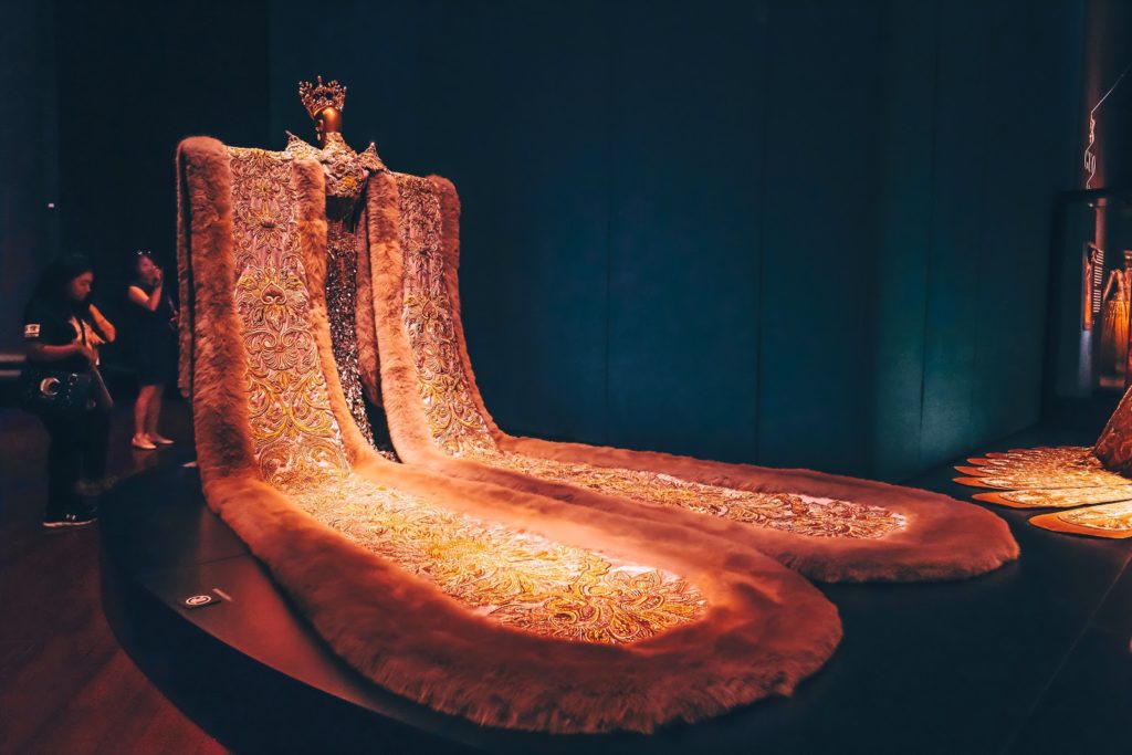 Guo Pei Exhibition - Snow Queen (back view)