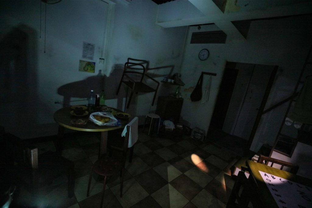 USS HHN9: Living Room