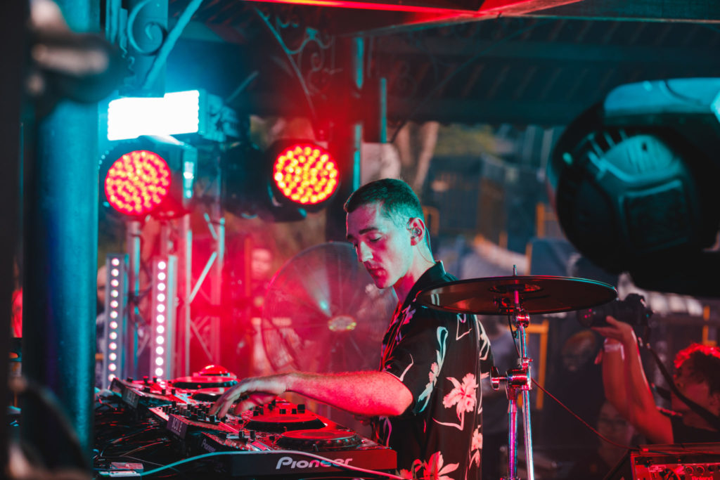 Neon Lights 2019: Clean Bandit
