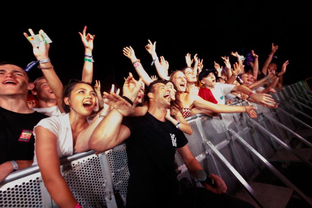 Neon Lights 2019: Crowd Shot