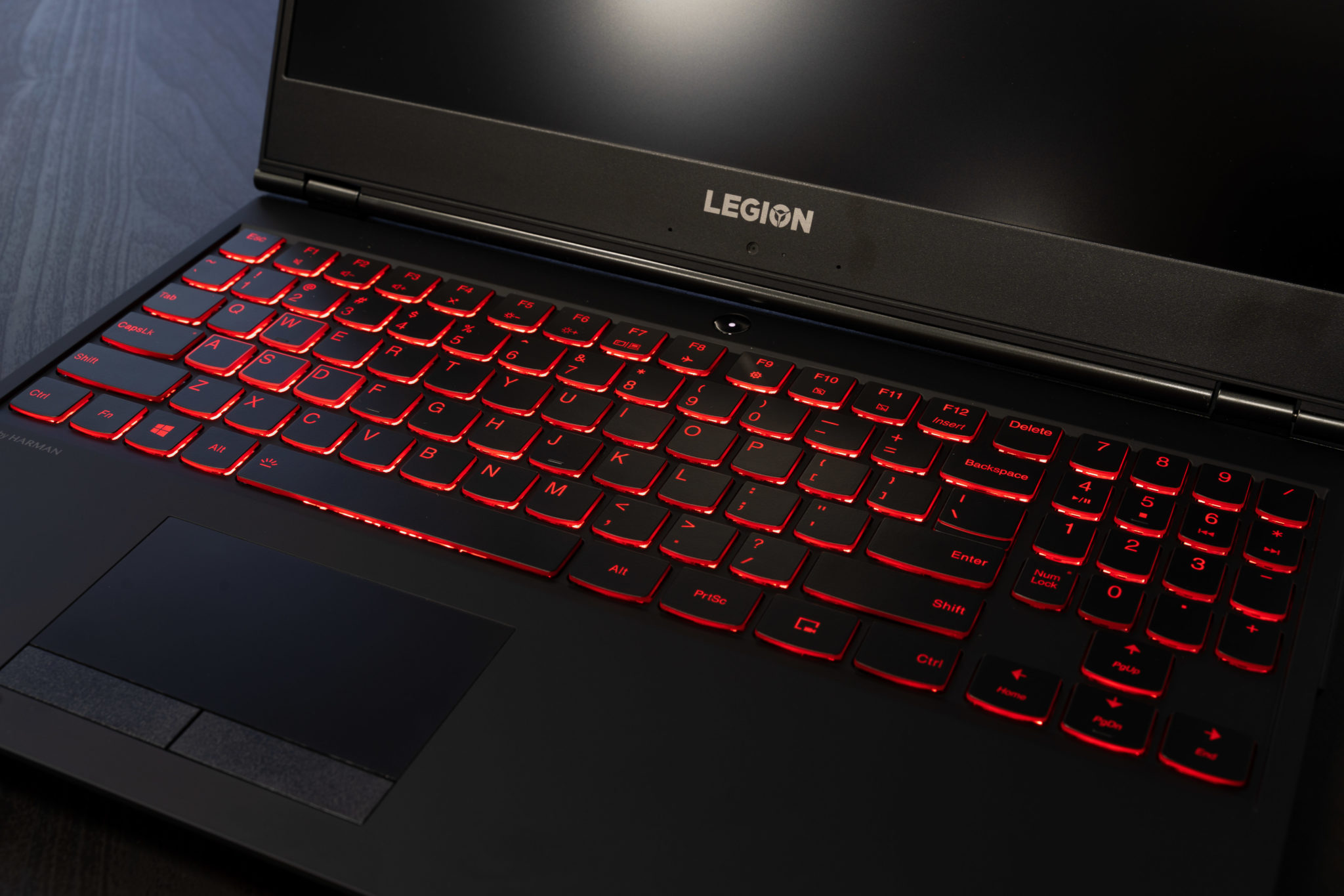 The red backlit keyboard of the Legion Y7000 SE