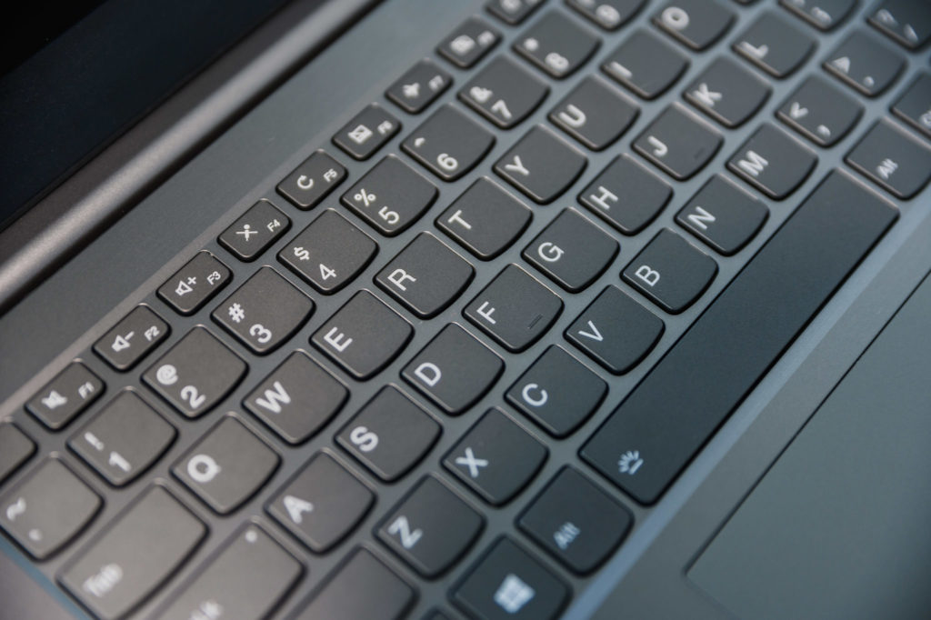 Thinkbook 14: Keyboard and Touchpad