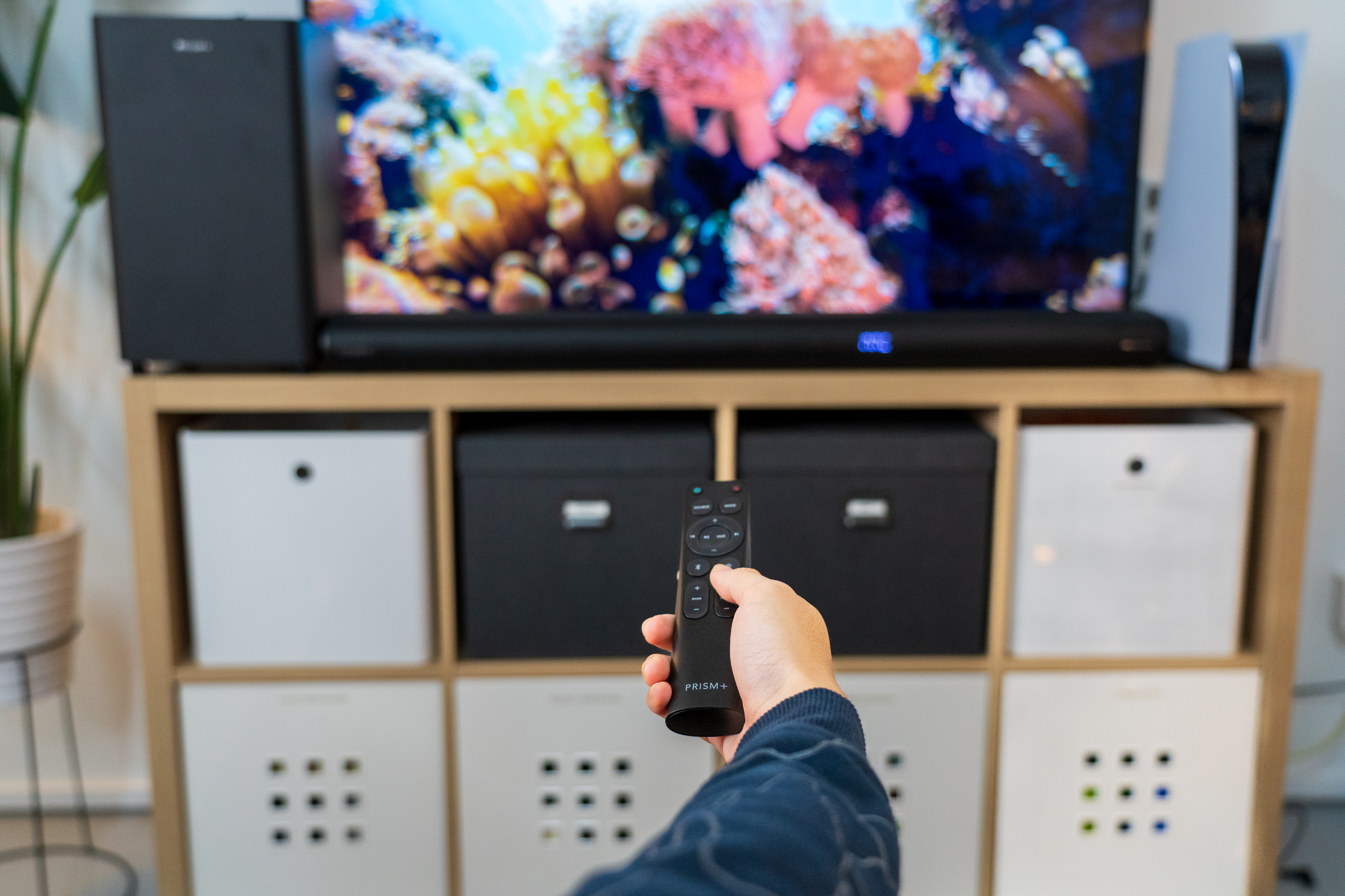 Prism+ Ripple Soundbar: Remote for Bass and Treble