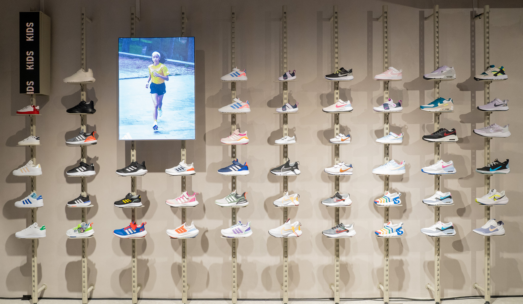 sun and sand sports nike shoes