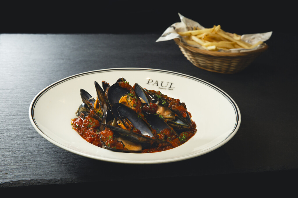 PAUL Bastille Day Catch of the Month: Mussels & Maison Perrier