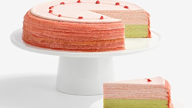 Lady M Strawberry Matcha Mille Crêpes: Cover Image