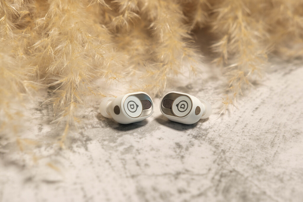 Devialet Gemini II Earbuds: Earbuds