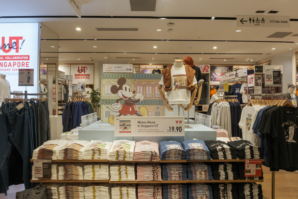 UNIQLO Orchard Central Reopening: Mickey Mouse in Singapore UT