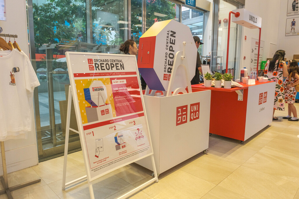 UNIQLO Orchard Central Reopening: Garapon