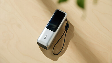 Anker Laptop Power Bank (A1695) Feature Shot