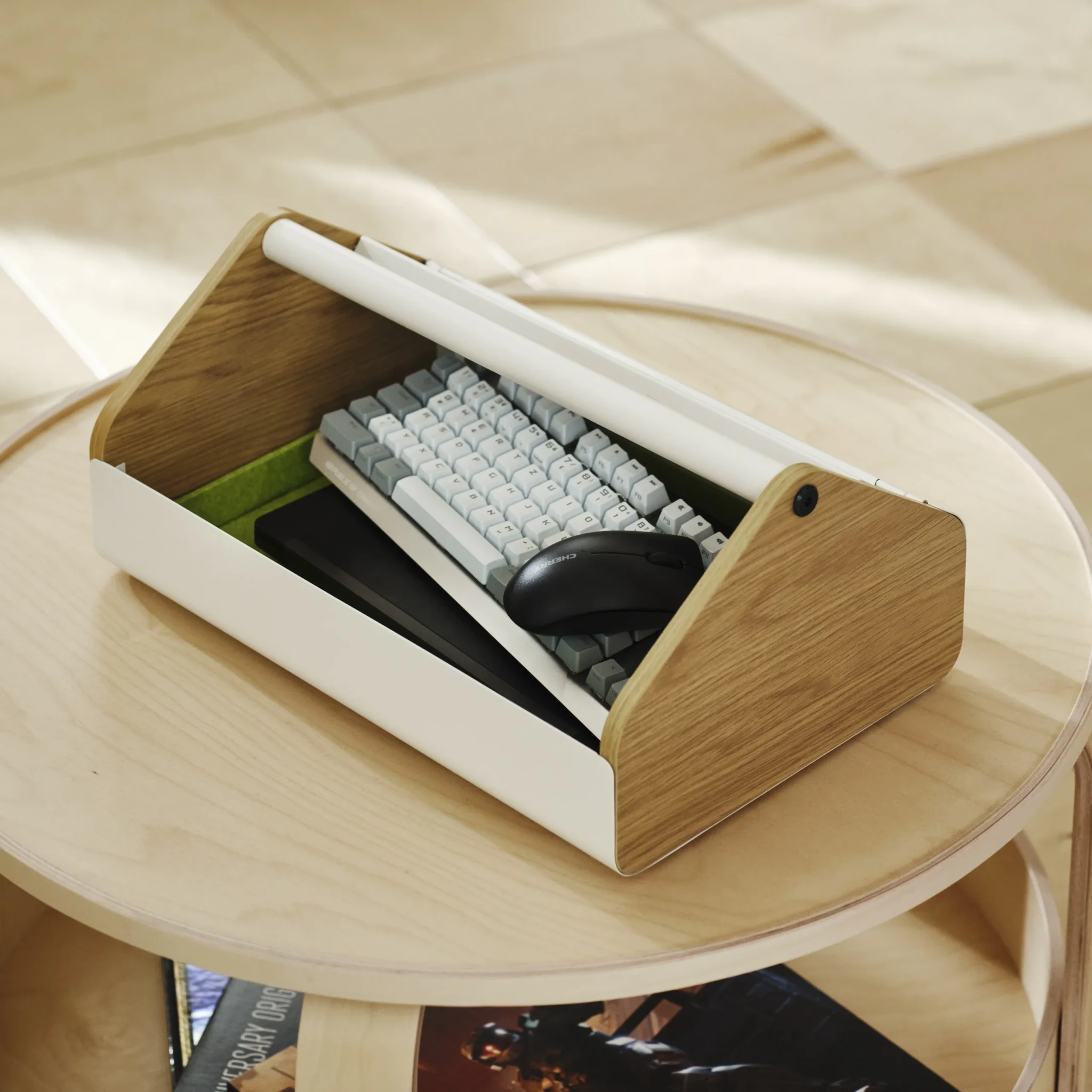 YXSTABY Gaming laptop support with storage holding a keyboard and mouse