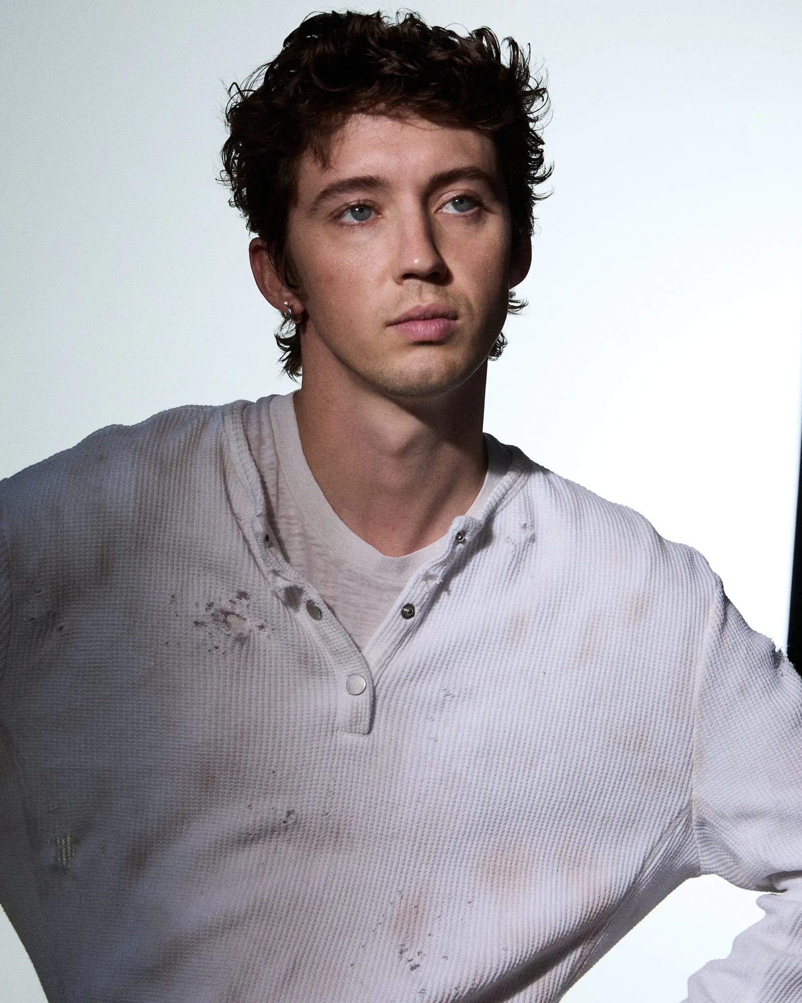 Troye Sivan poses in a portrait for his new single Party