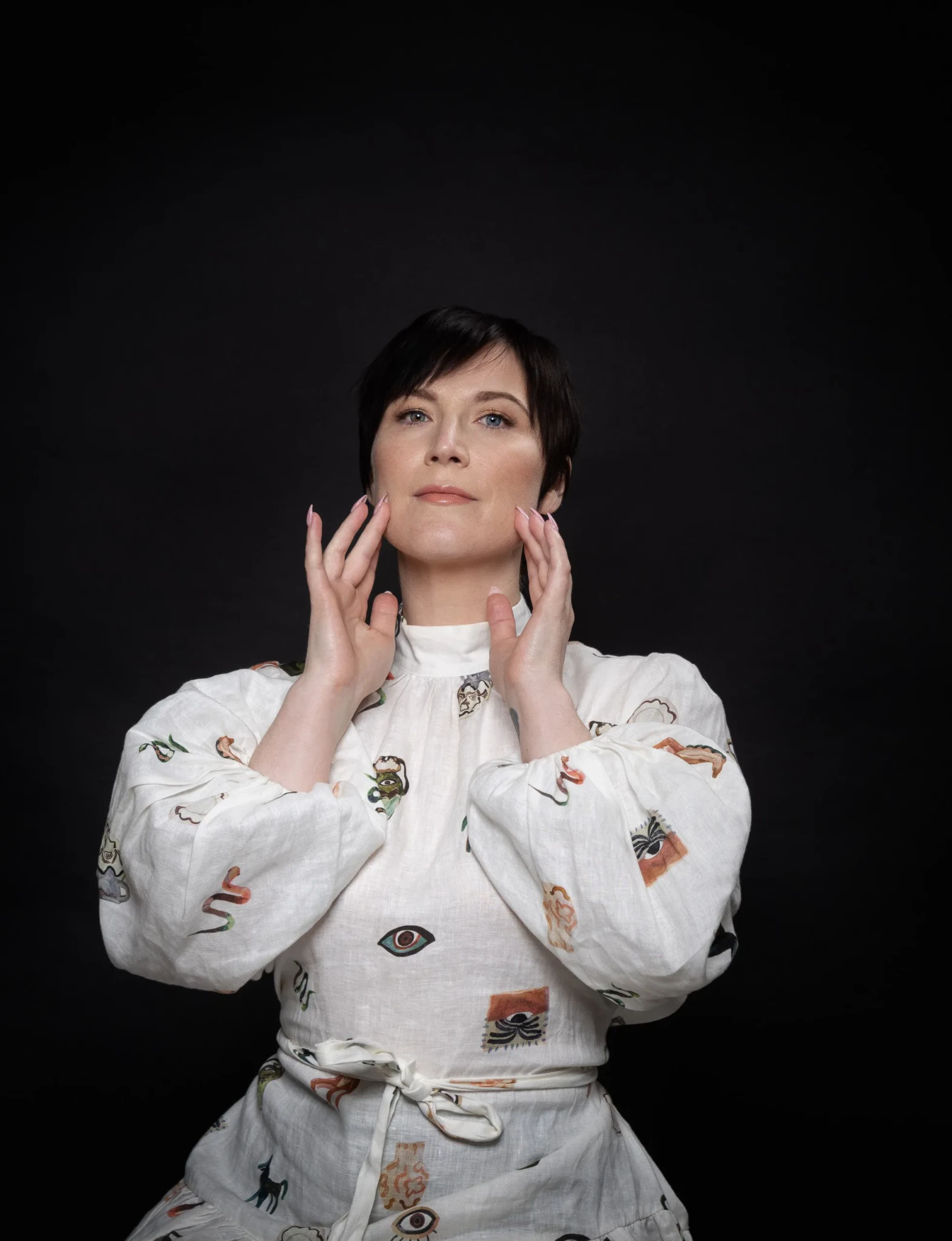 Portrait of Rachel Smythe, one of the headline names at the Singapore Writers Festival 2026